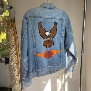 VINTAGE DENIM JACKET